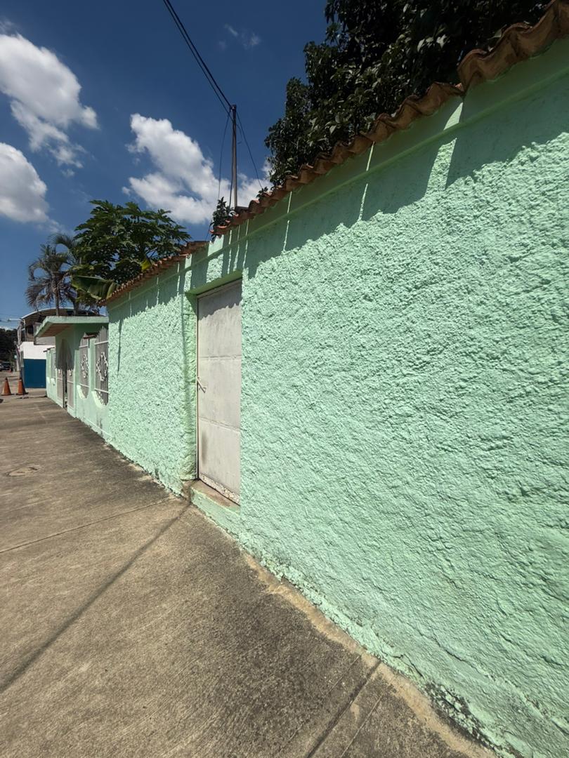 Casa comercial de esquina  en San Diego 